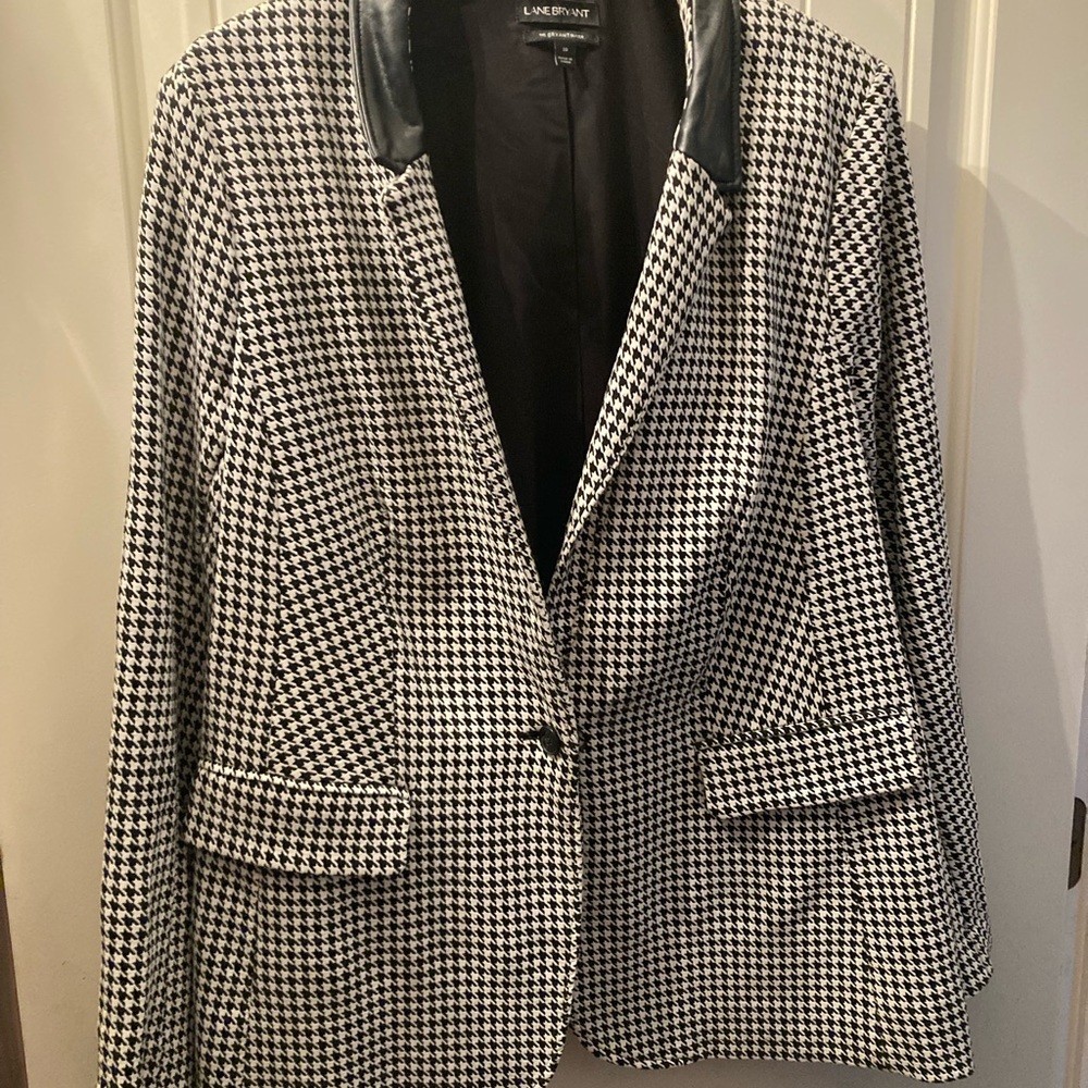 Lane Bryant houndstooth business blazer